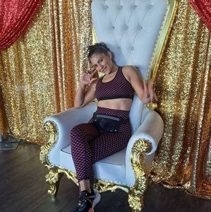 Meet your Posher, Fabiola